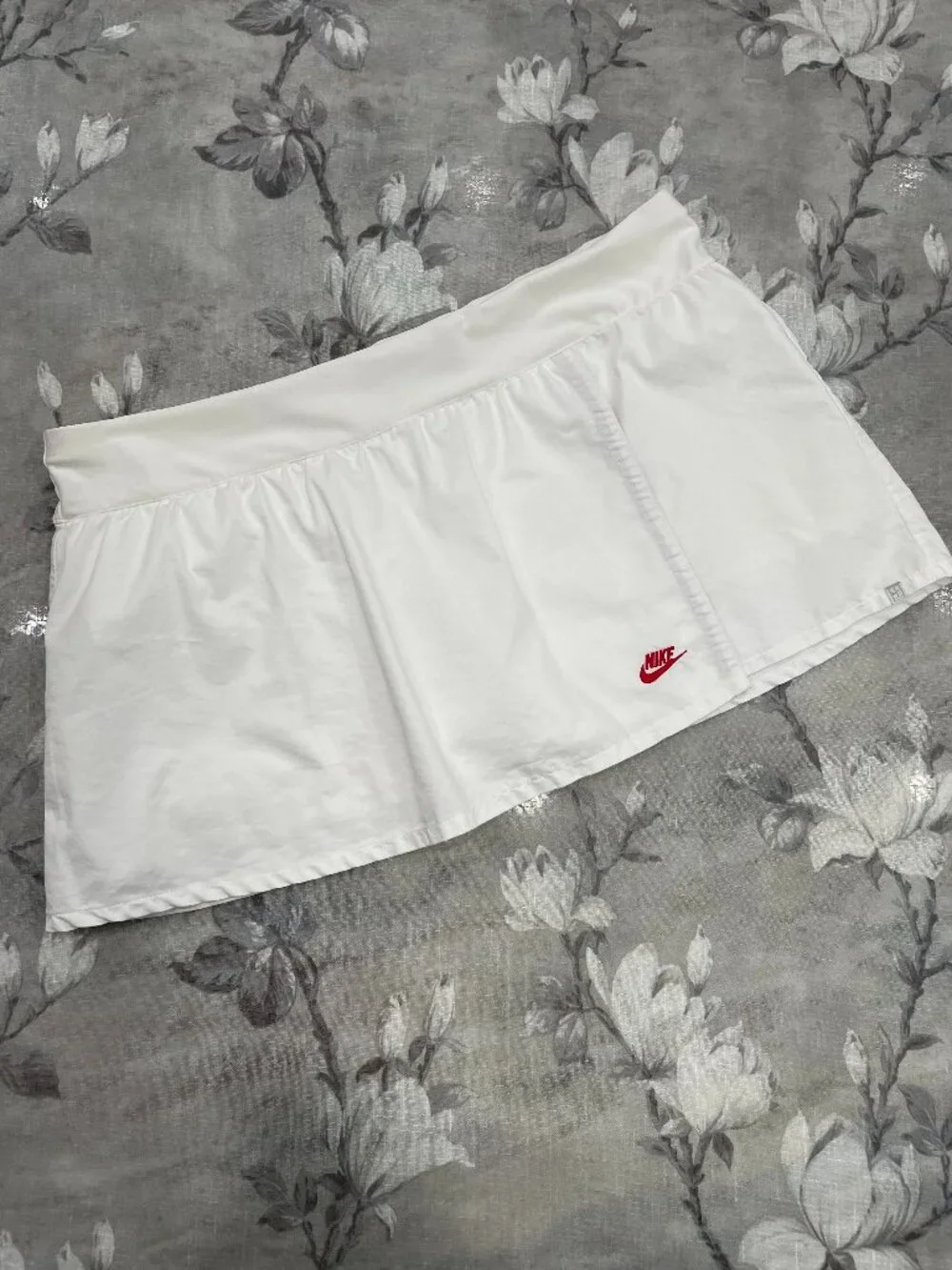Nike Dri-FIT White Tennis Skort Skirt Built-In Shorts Women’s XL Athleisure